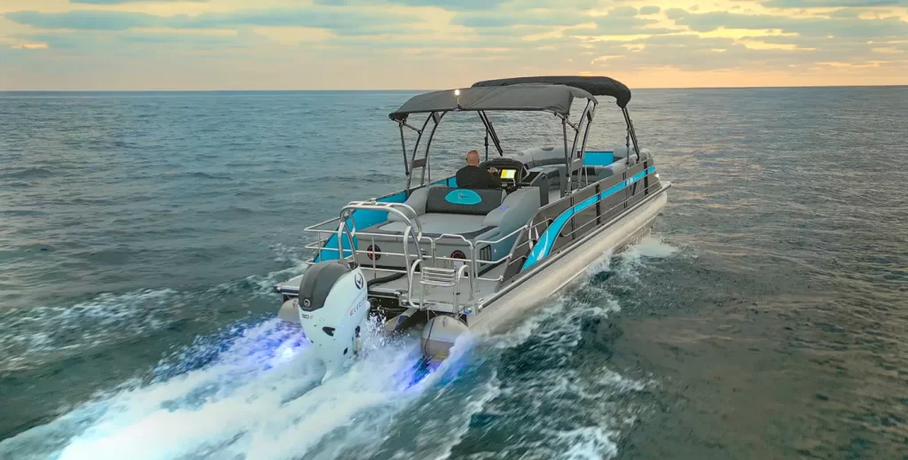 v30-electric-180hp-Electric-Pontoon